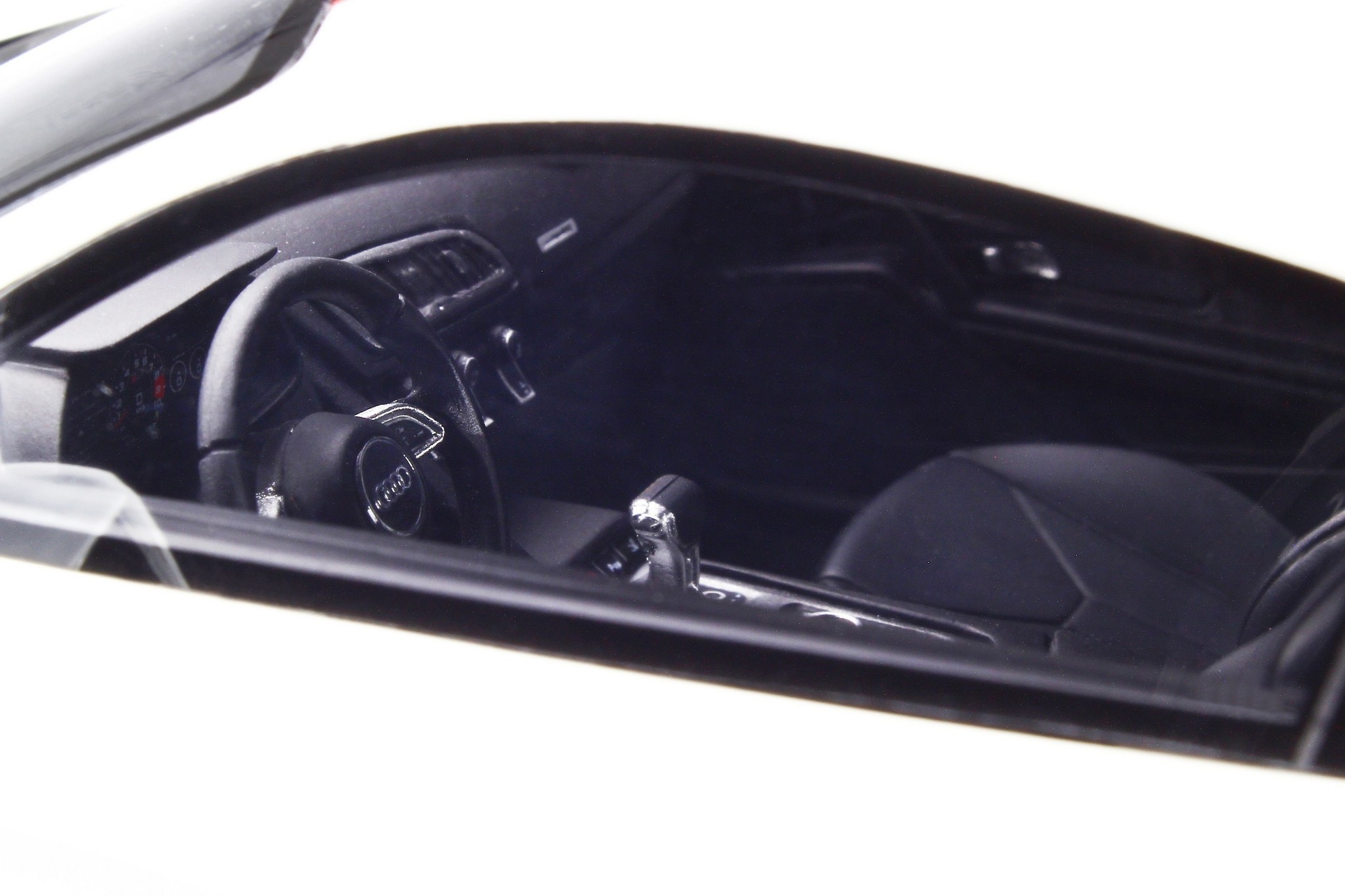 Schaalmodel 1:18 Audi R8 RWS white & red stripe GT Spirit