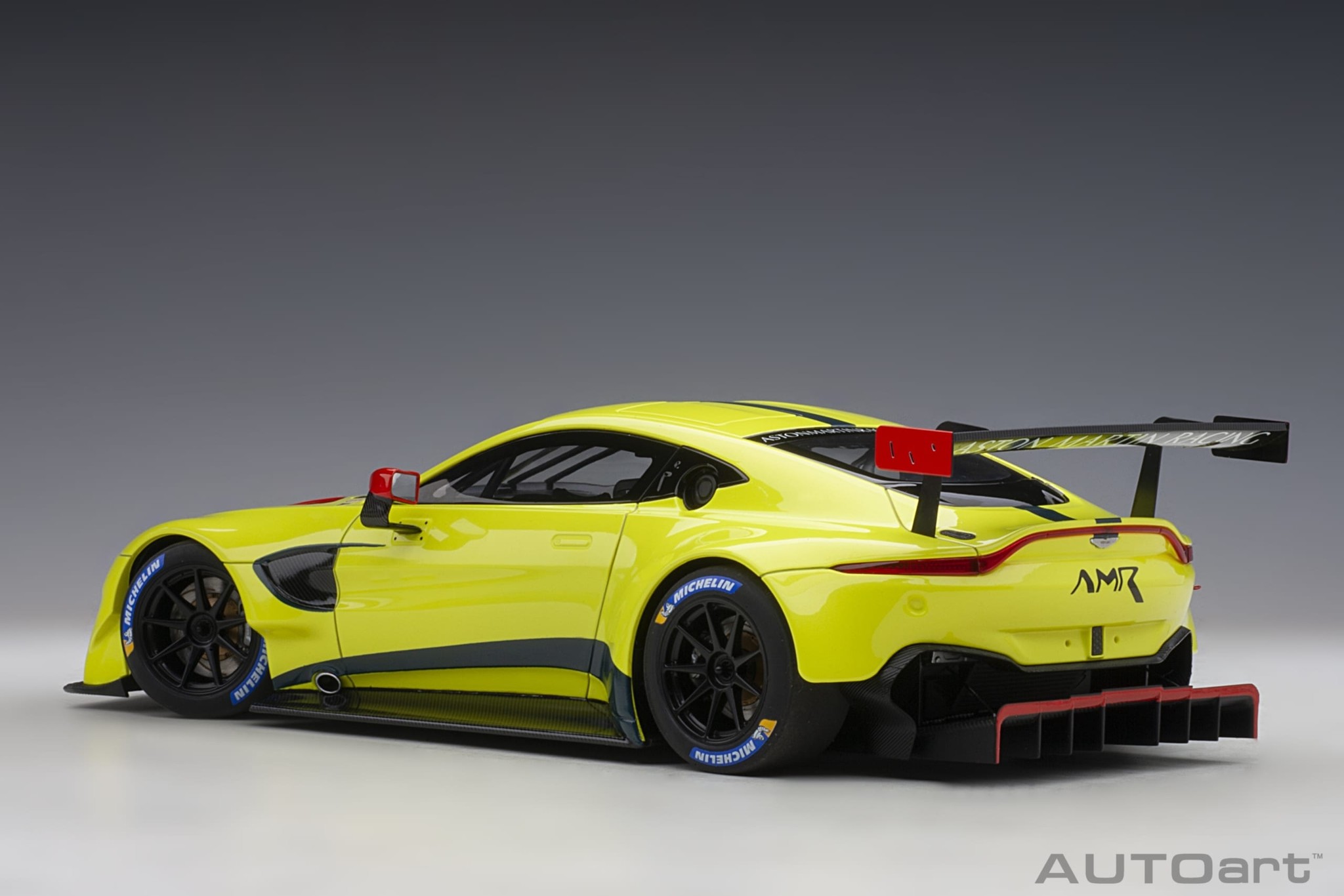 Schaalmodel 1:18 Aston Martin Vantage GTE Le Mans Pro Presentation