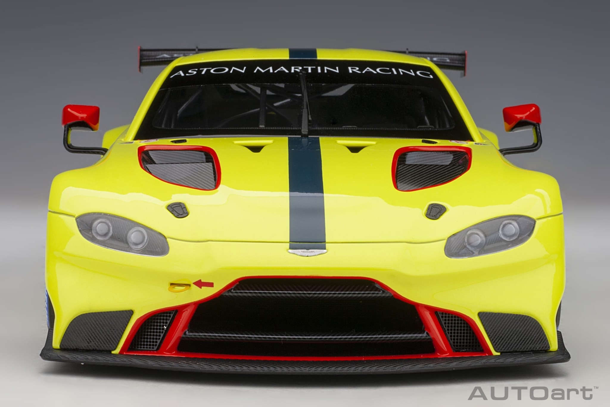 Schaalmodel 1:18 Aston Martin Vantage GTE Le Mans Pro Presentation