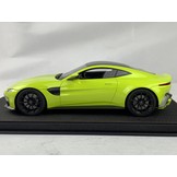Schaalmodel 1:18 Aston Martin Vantage 2018 Lime Green FrontiArt