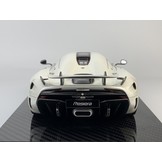 Schaalmodel 1:18 Koenigsegg Regera 'Pearl White' FrontiArt