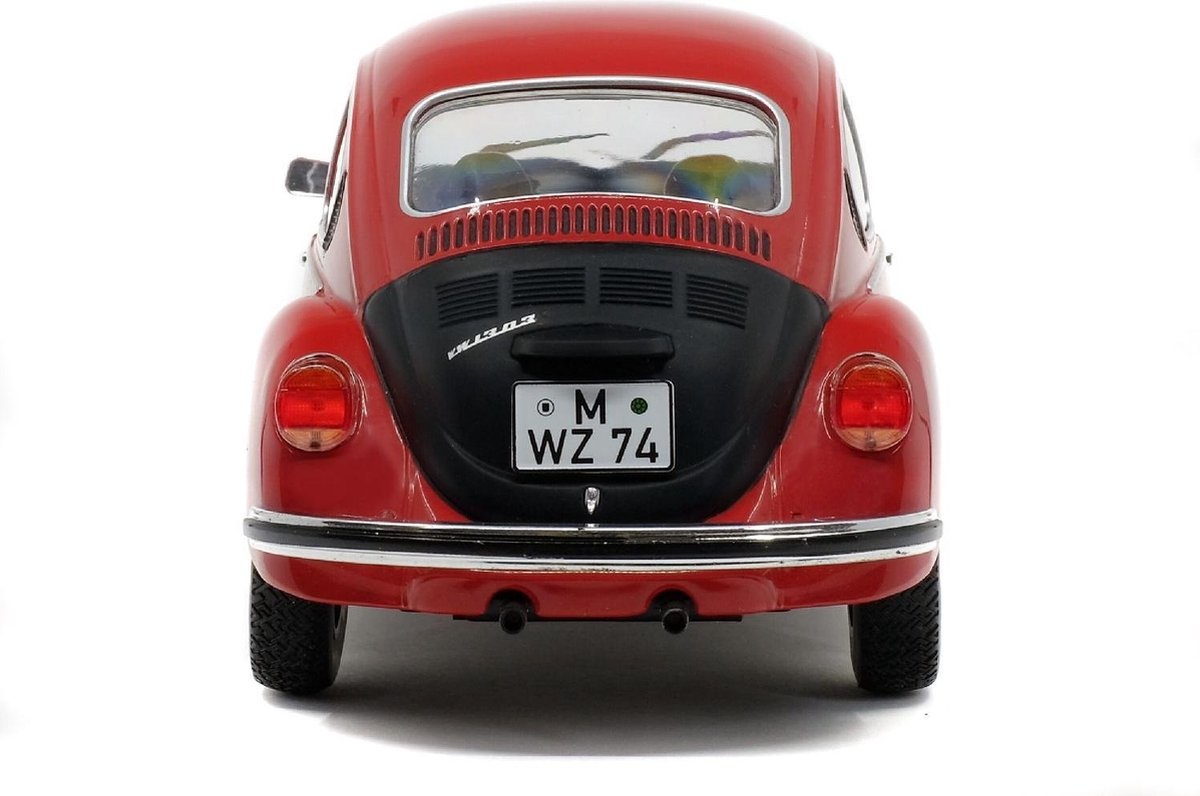 Scalemodel 1:18 Volkswagen VW Beetle 1303 World Cup Edition 1974 Solido