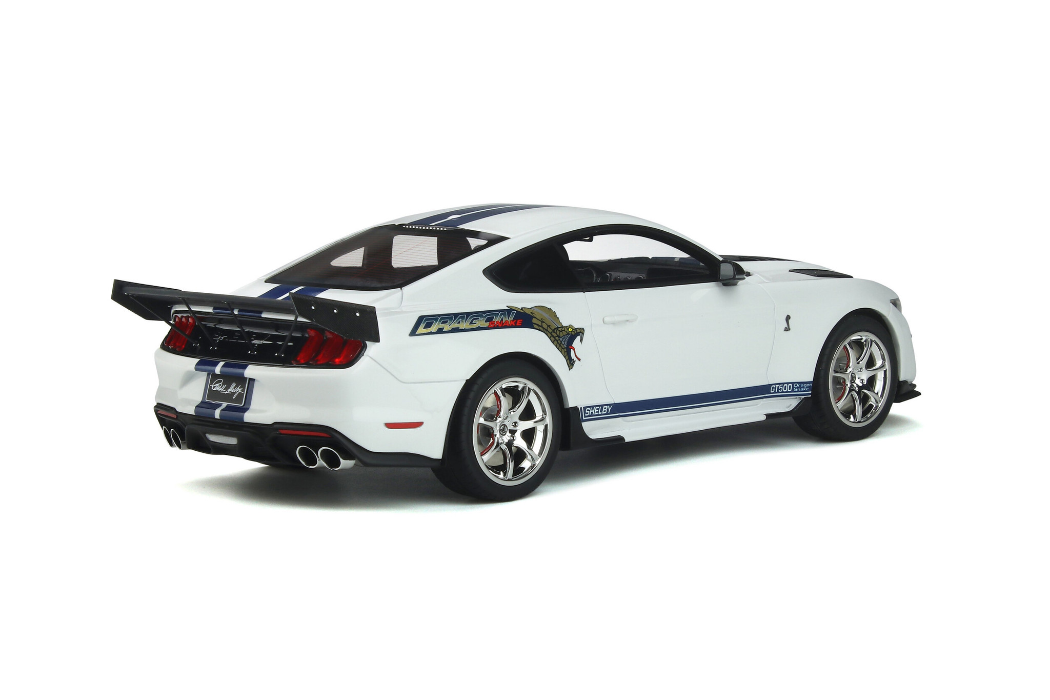 Scalemodel 1:18 Ford Mustang Shelby GT500 Dragon Snake GT Spirit