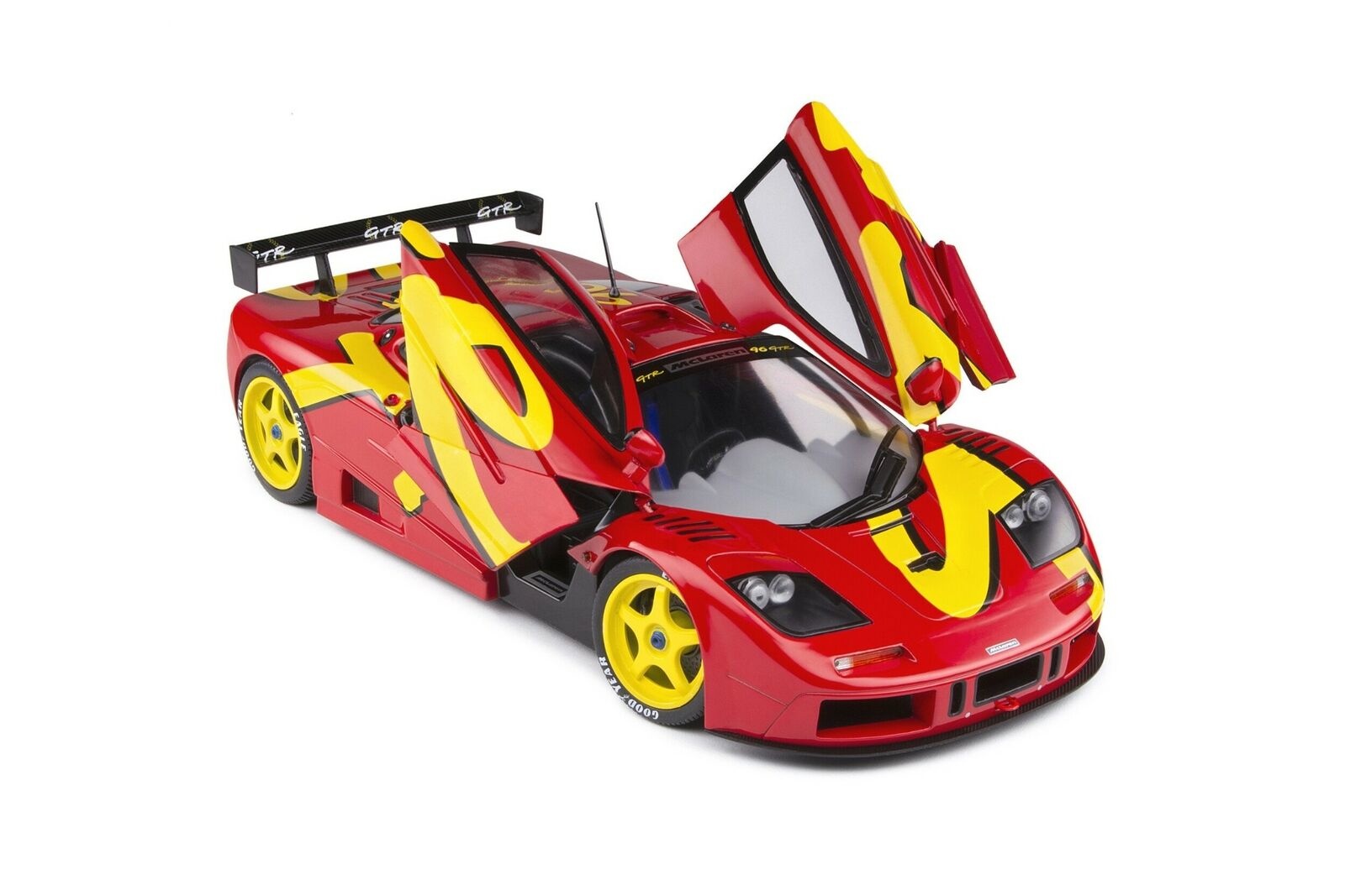 Schaalmodel 1:18 McLaren F1 GTR Red Solido