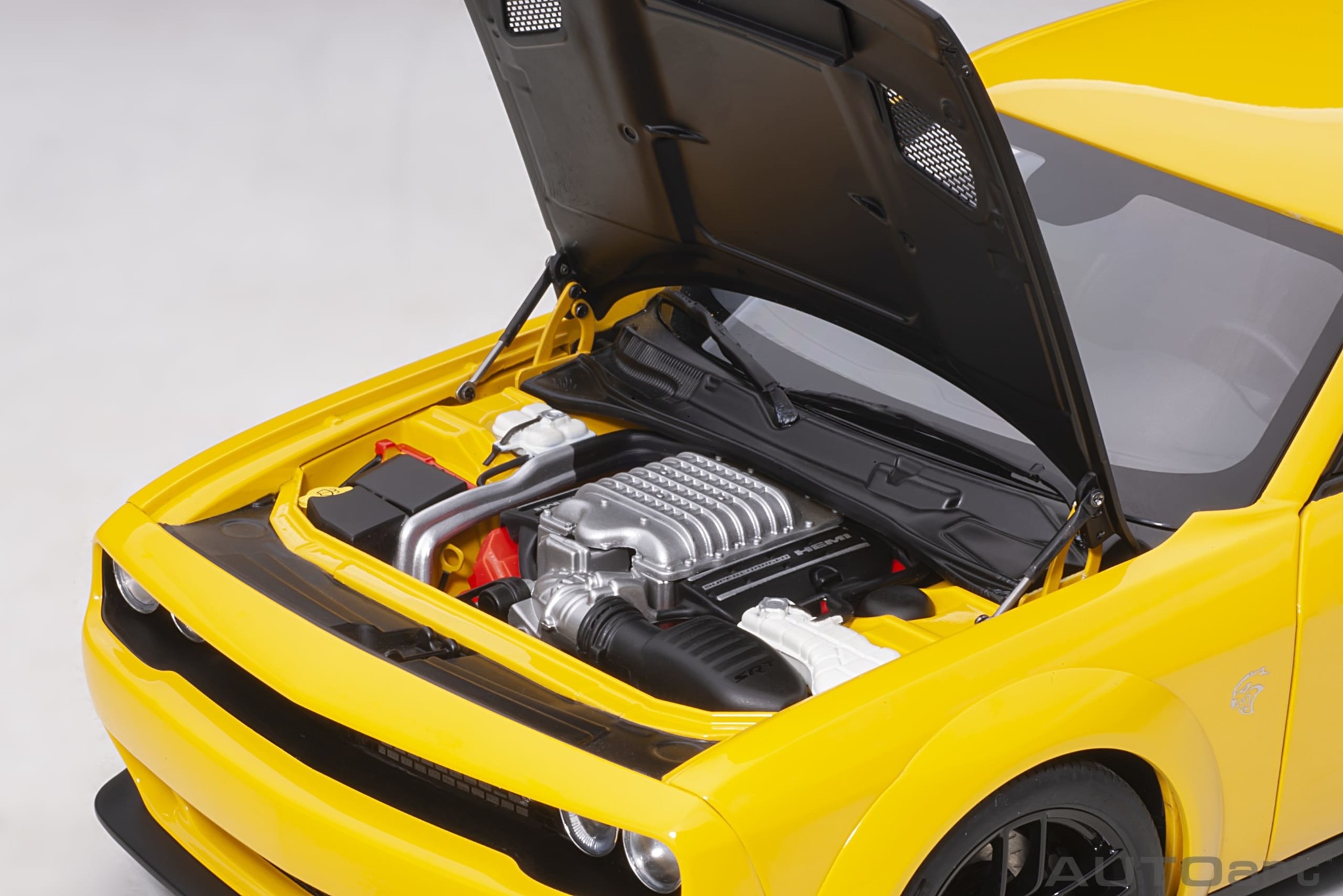 Schaalmodel 1:18 Dodge Challenger SRT Hellcat Widebody 'Yellow' Autoart