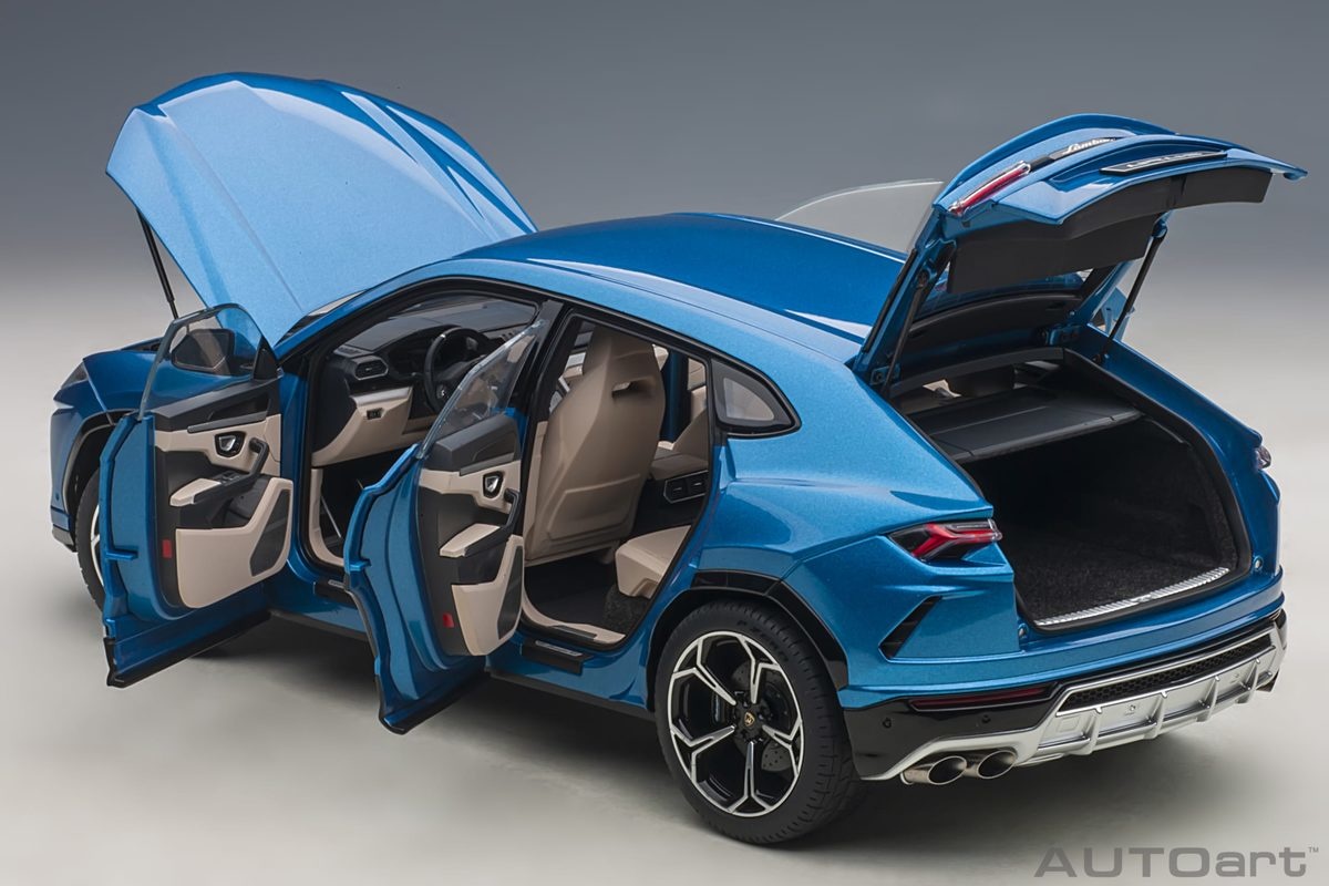 1:18 Lamborghini Urus 2018 Eleos Blue Autoart