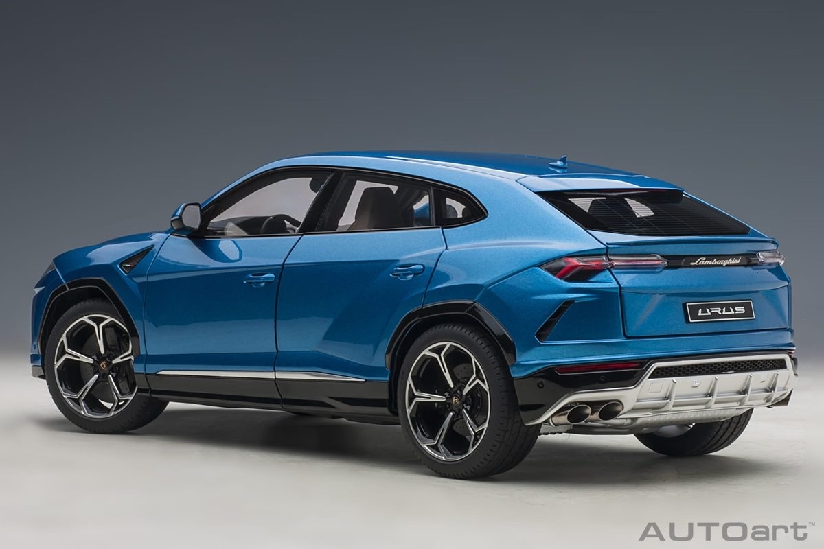 1:18 Lamborghini Urus 2018 Eleos Blue Autoart