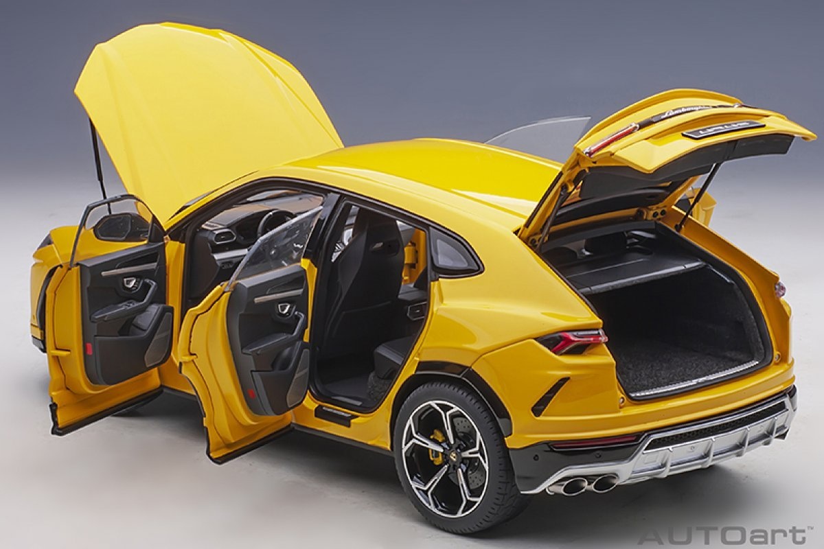 1:18 Lamborghini Urus 2018 Auge Yellow Autoart