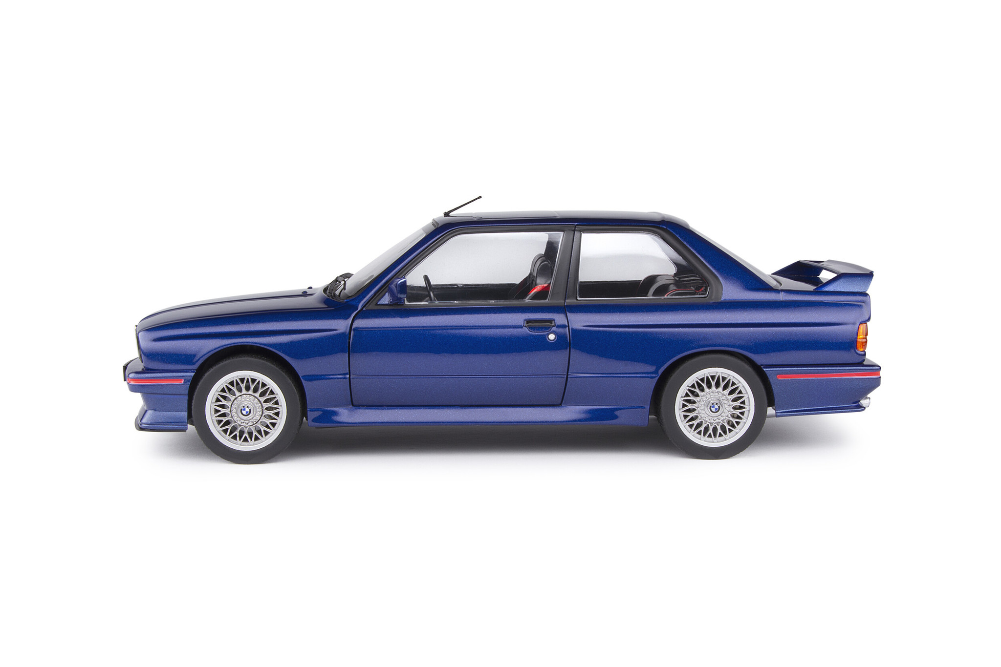 1:18 BMW M3 E30 1990 Mautritiusblue Solido