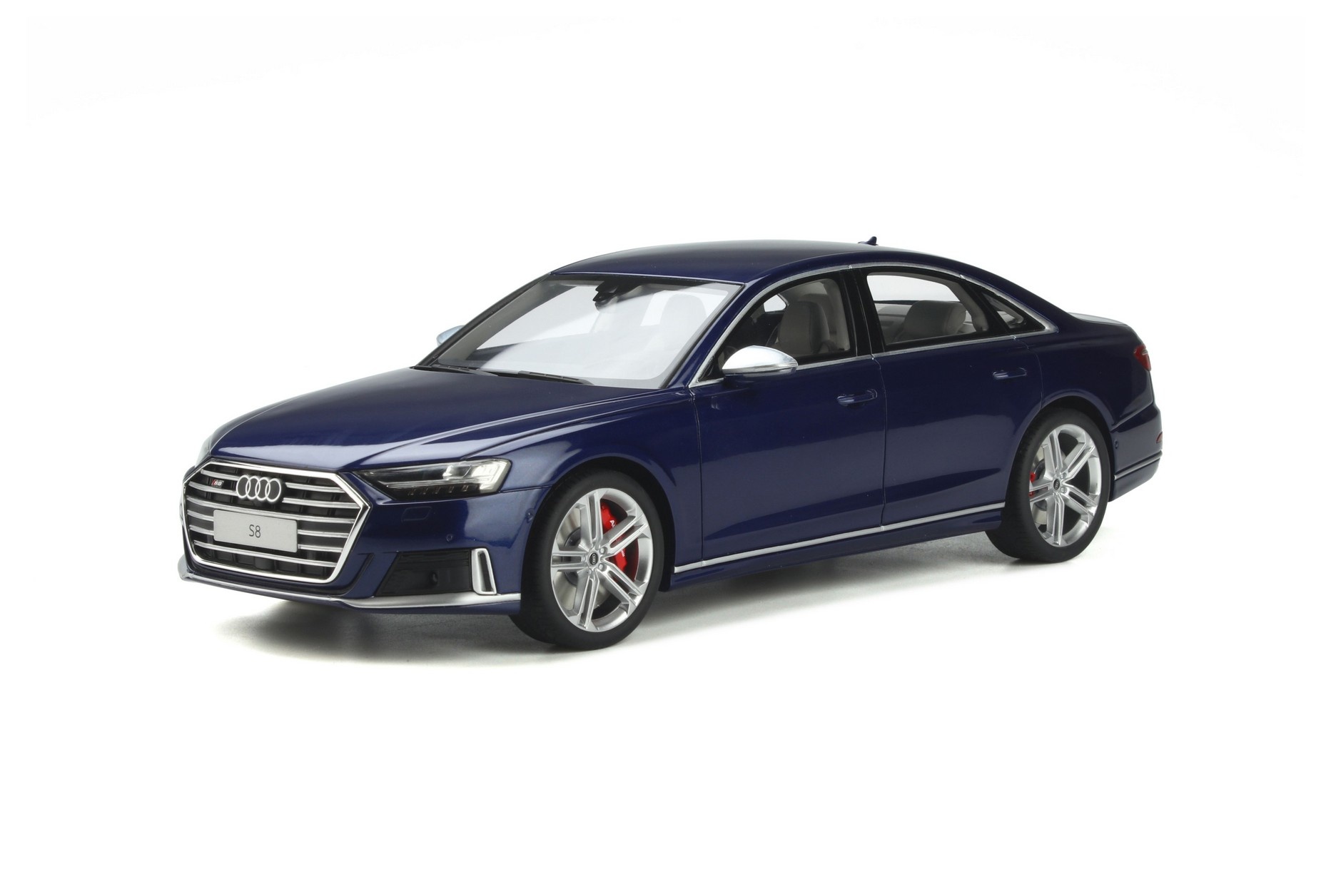 1:18 Audi S8 Navarra Blue GT Spirit