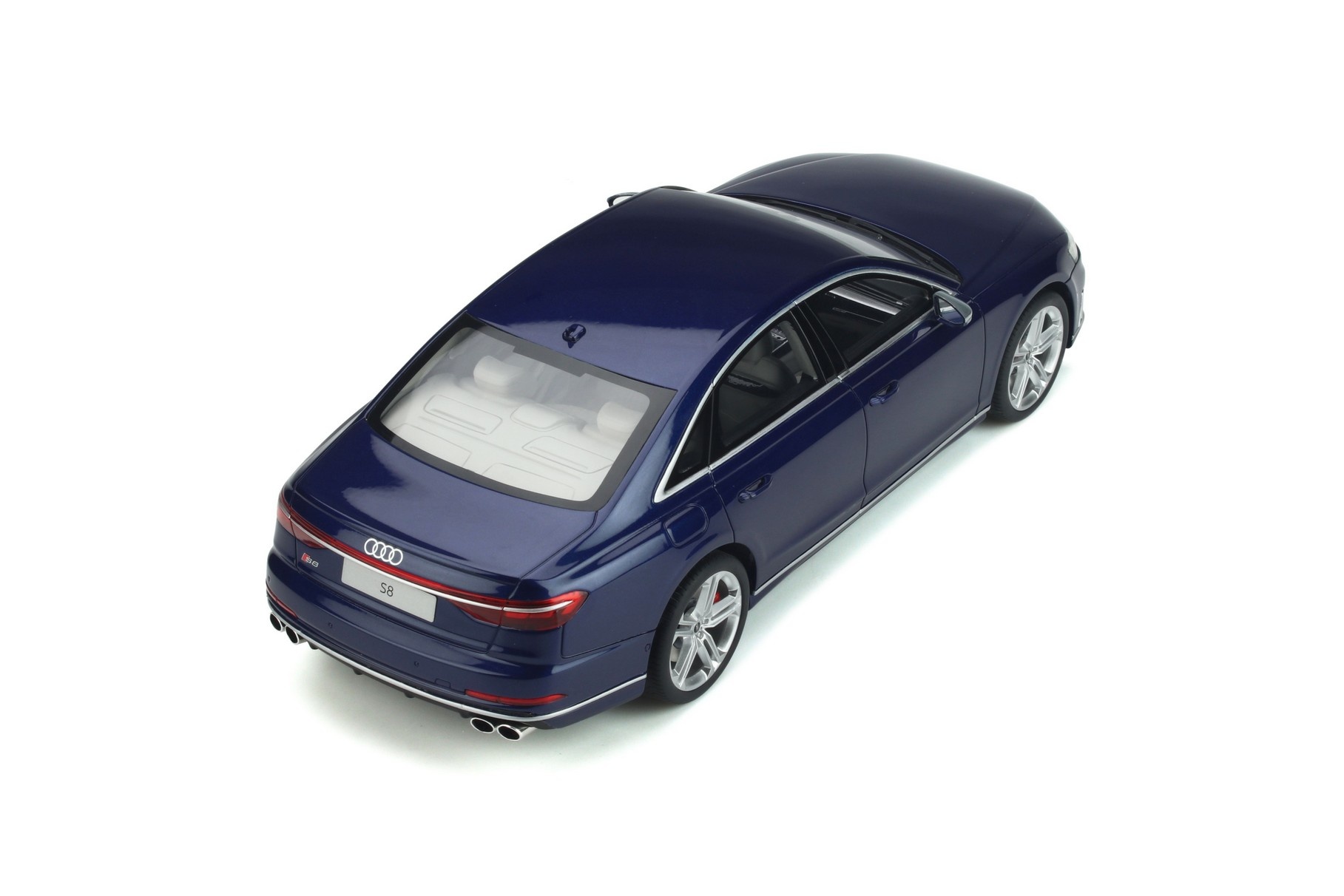 1:18 Audi S8 Navarra Blue GT Spirit