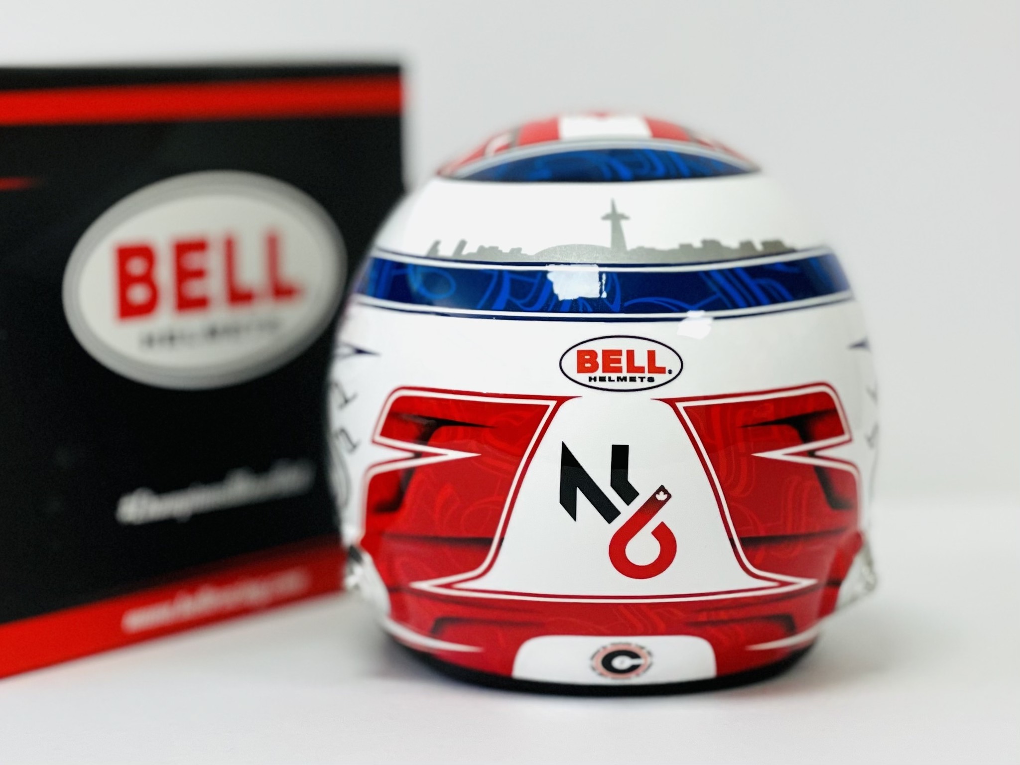 1:2 Helm Nicolas Latifi 2021 Bell Helmets