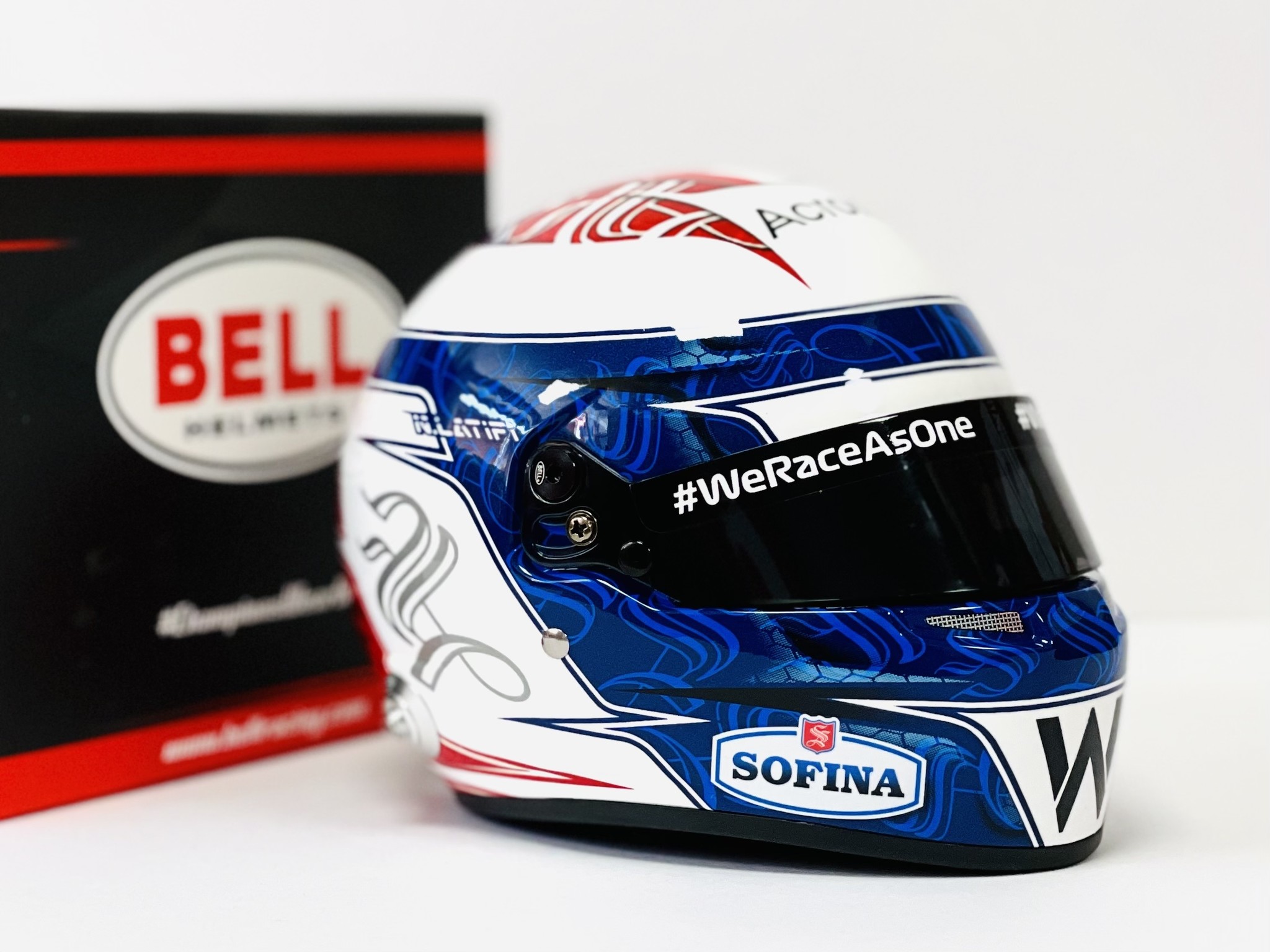 1:2 Helm Nicolas Latifi 2021 Bell Helmets