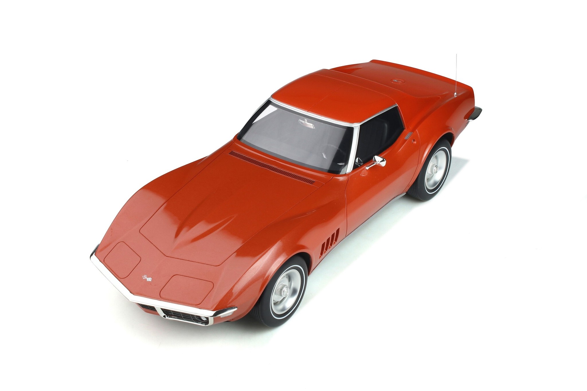 1:12 Chevrolet Corvette C3 1968 Rood GT Spirit