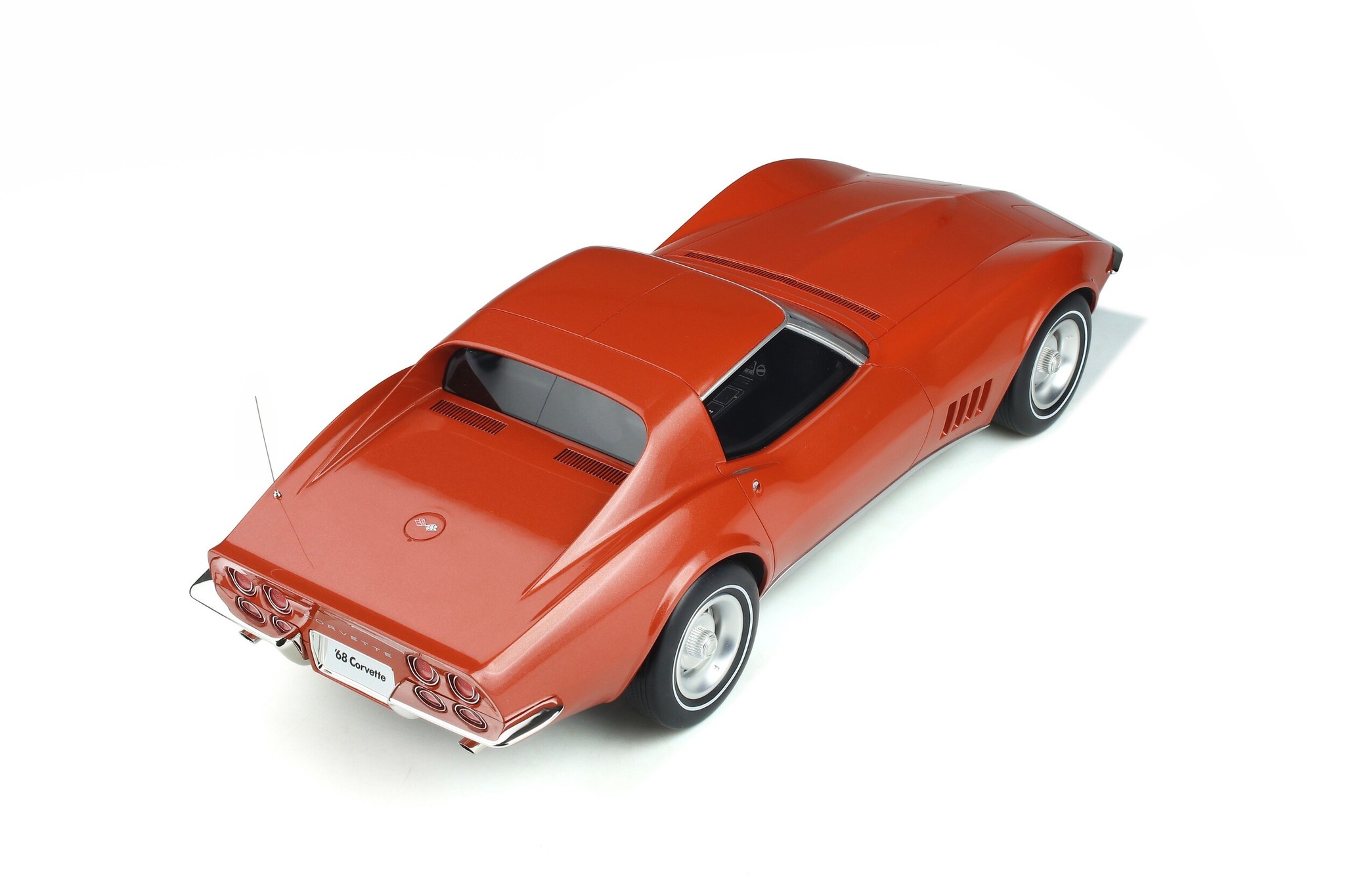 1:12 Chevrolet Corvette C3 1968 Rot GT Spirit