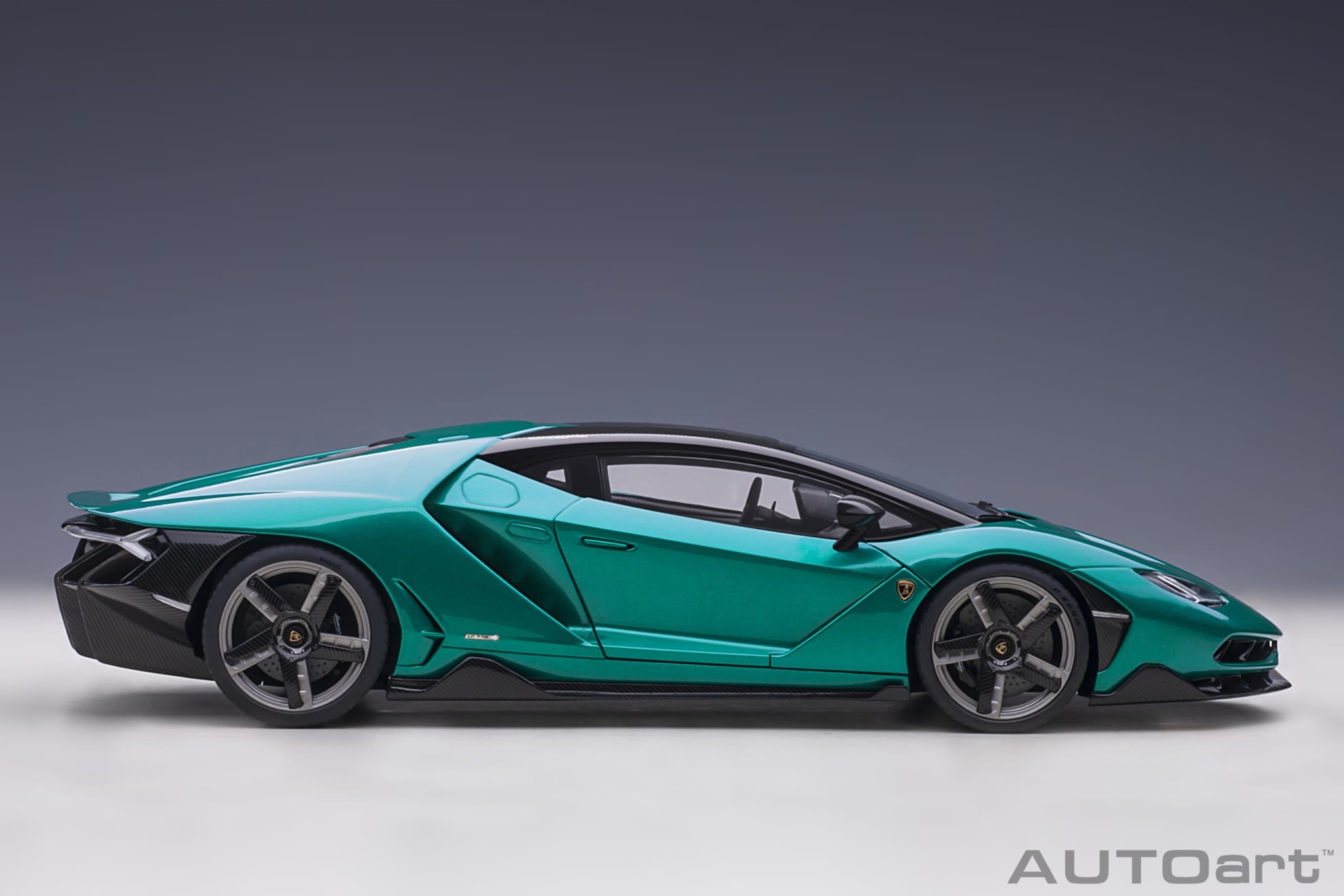 1:18 Lamborghini Centenario Verde Artemis AutoArt