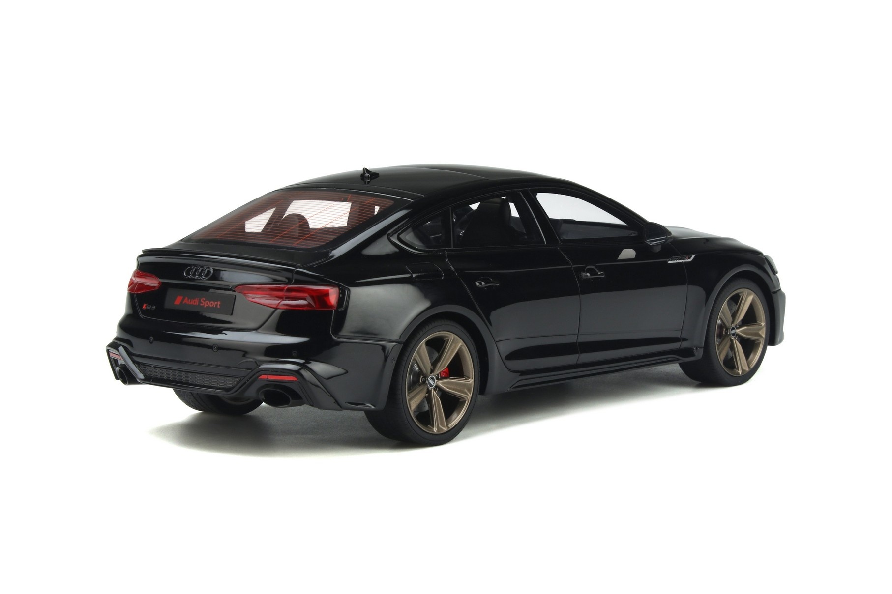 1:18 Audi RS5 B9 Sportback Black 2020 GT Spirit