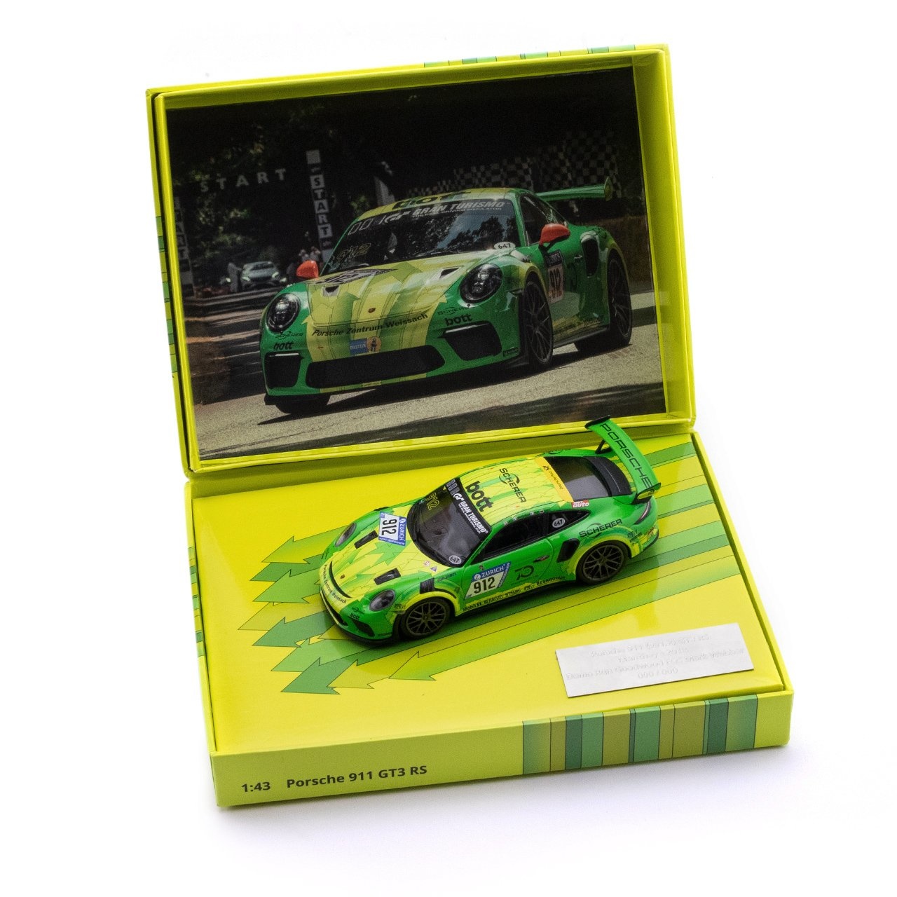 1:43 Porsche 911 991.2 GT3 RS Manthey Racing Goodwood 2018 Minichamps
