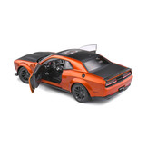 1:18 Dodge Challenger SRT Hellcat Redeye Widebody Orange Solido