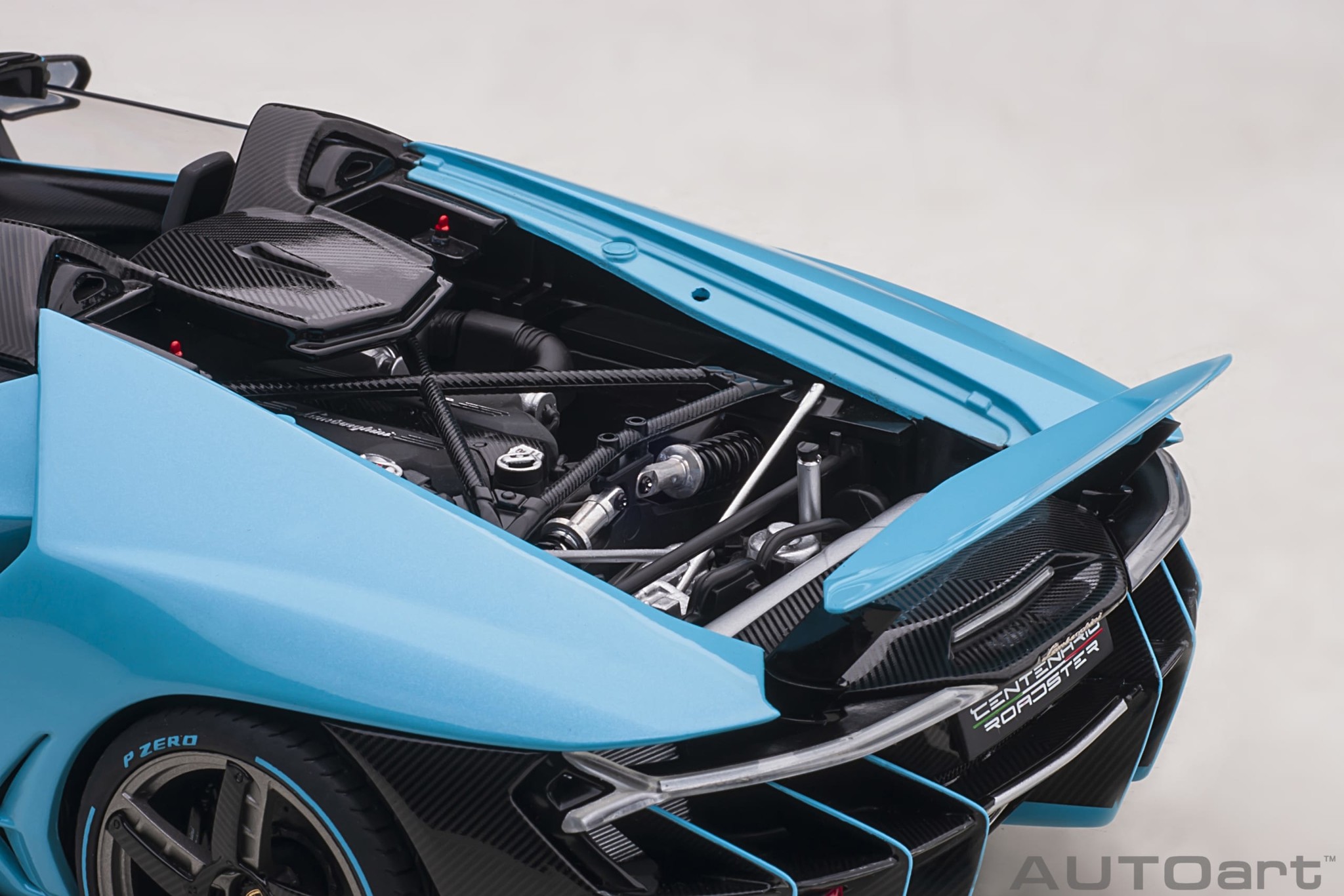 1:18 Lamborghini Centenario Roadster Blu Cepheus Autoart