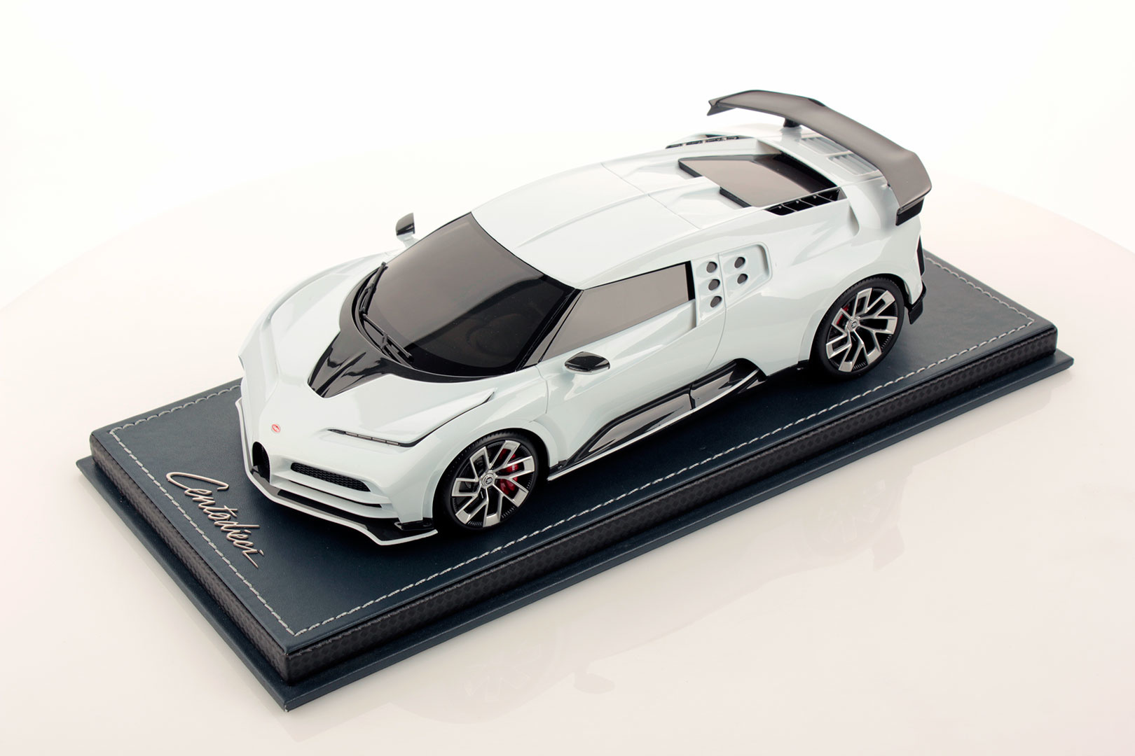 1:18 Bugatti Centodieci Quartz White MR Collection
