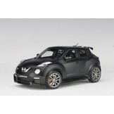 1:18 Nissan Juke R 2.0 2016 Matt Black Autoart