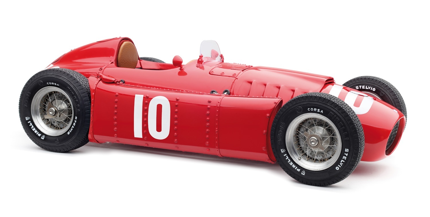 1:18 Lancia D50 #10 Eugenio Castellotti Pau Grand Prix 1955 CMC