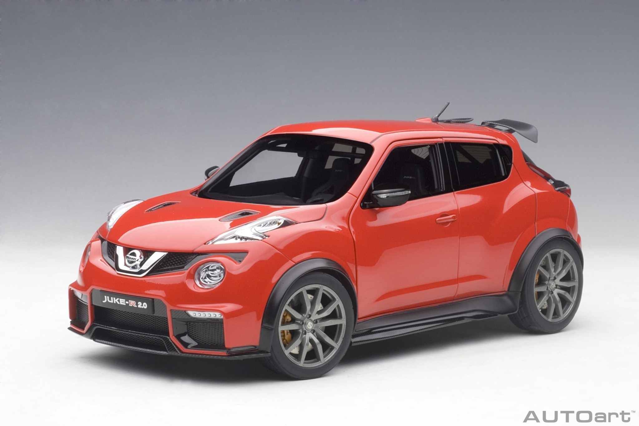 1:18 Nissan Juke R 2.0 2016 Red Autoart