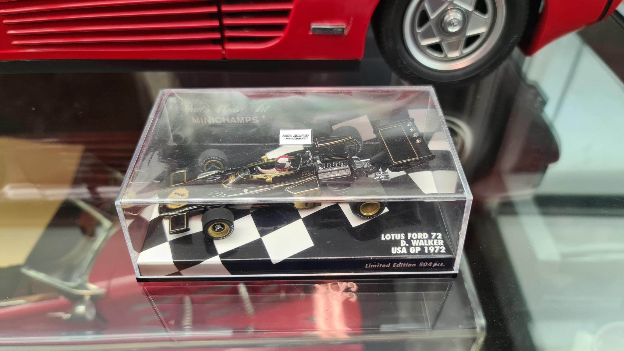 1:43 Lotus Ford 72 D. Walker 1972 USA Minichamps