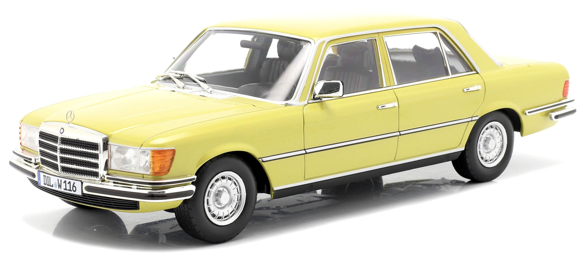 1:18 Mercedes-Benz 450 SEL 6.9 - Mimosa Yellow iScale