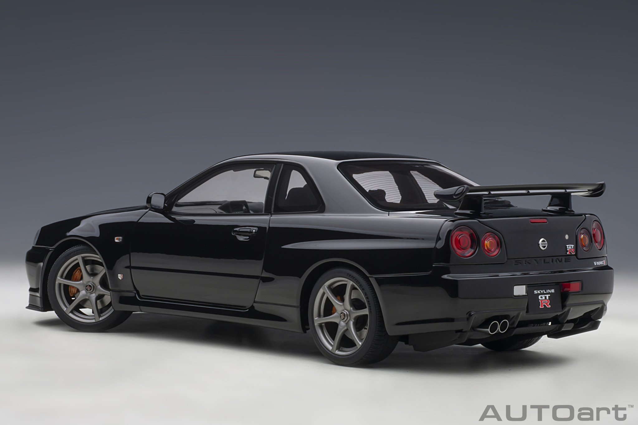 1:18 Nissan Skyline GT-R (R34) V-Spec II Pearl Black Autoart
