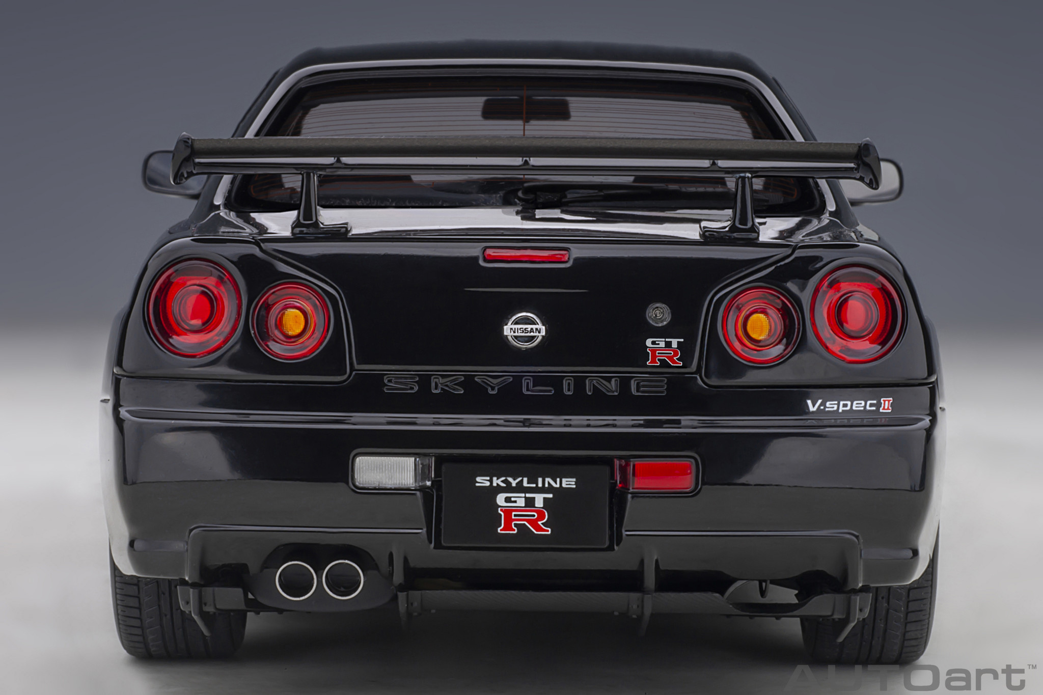 1:18 Nissan Skyline GT-R (R34) V-Spec II Pearl Black Autoart