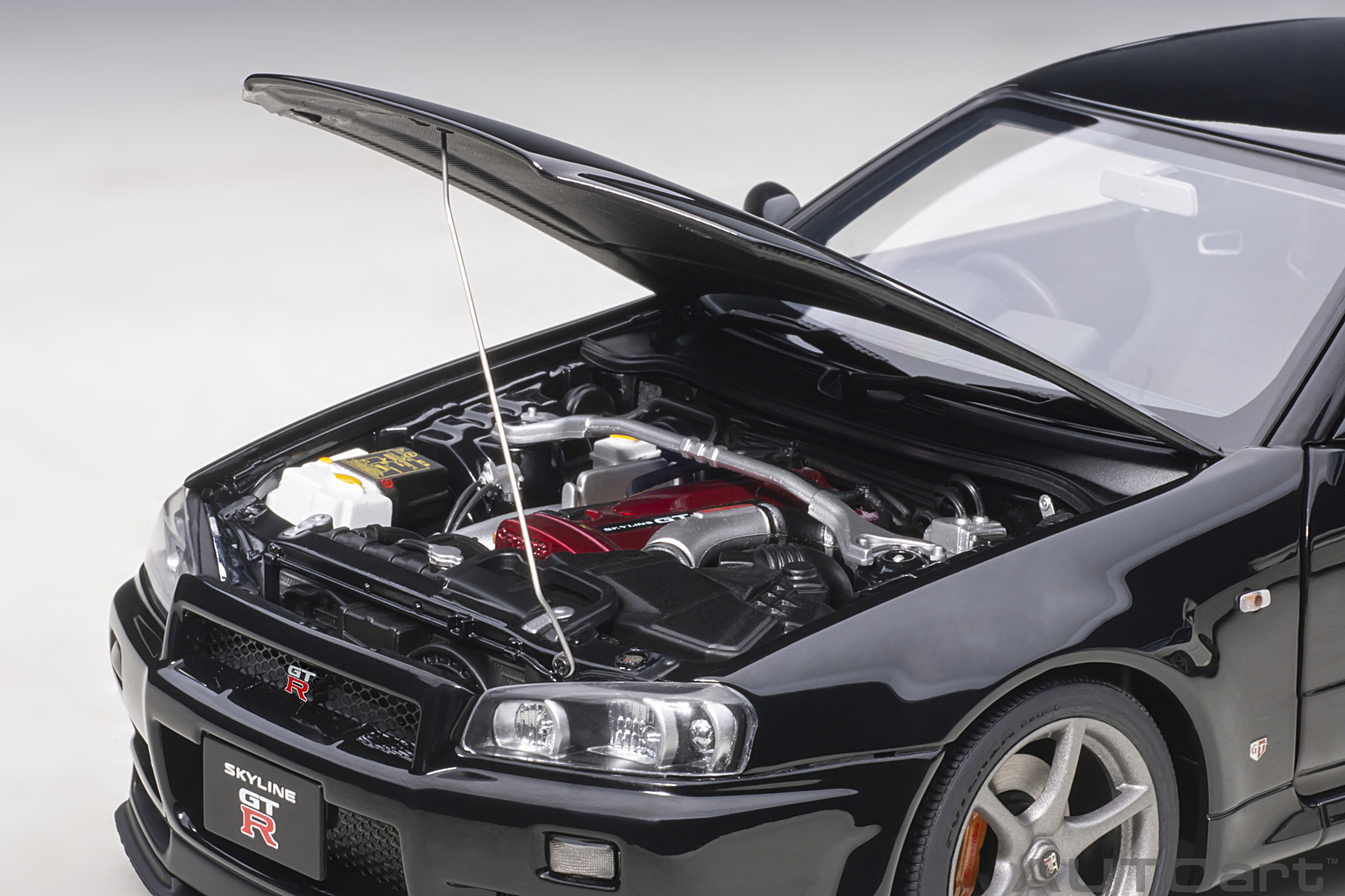 1:18 Nissan Skyline GT-R (R34) V-Spec II Pearl Black Autoart