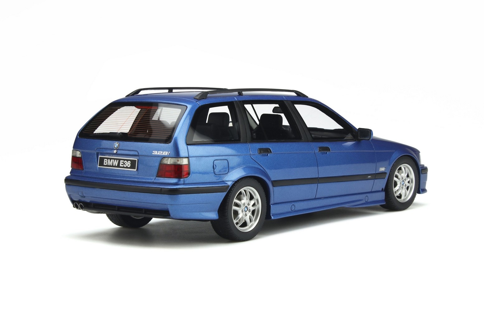 1:18 BMW E36 Touring 328I M Pack Blau OttoMobile