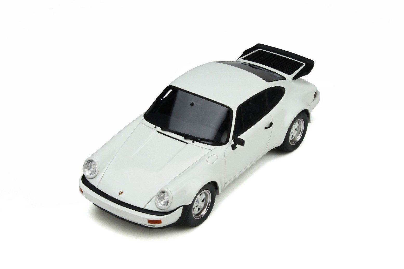 1:18 Porsche 911 SC RS White GT Spirit