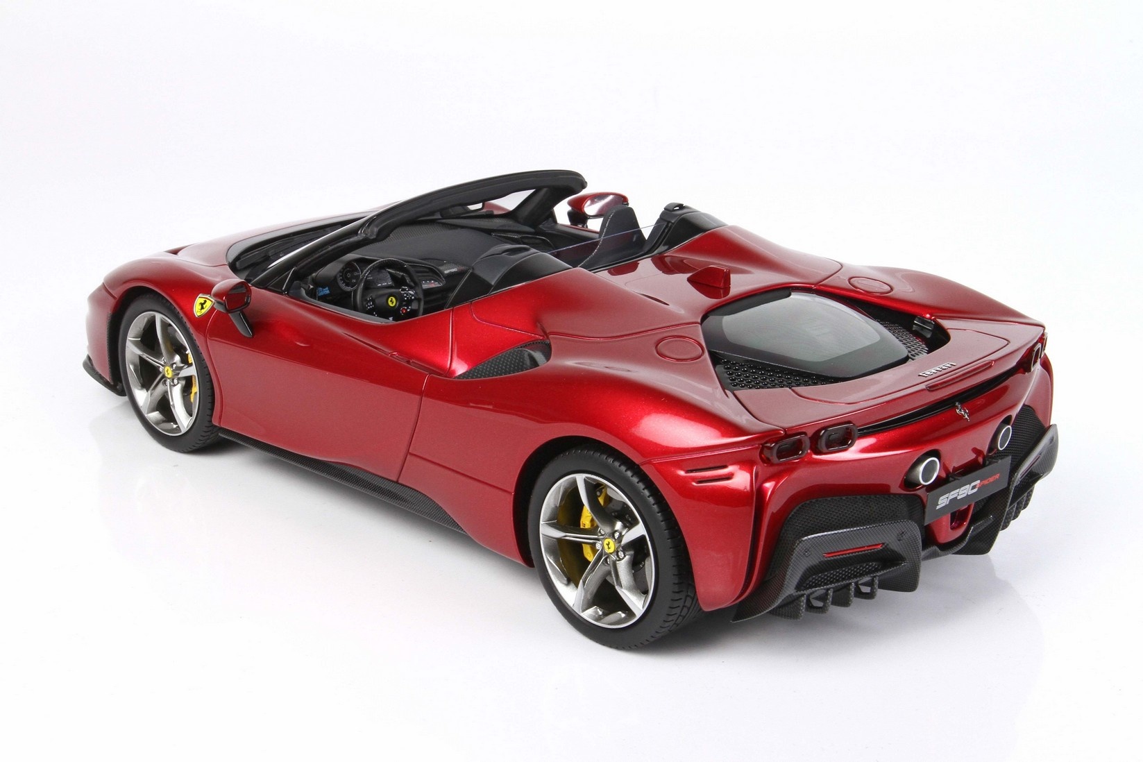1:18 Ferrari SF90 Stradale Spider 'Rosso Fiorano Metallic' BBR
