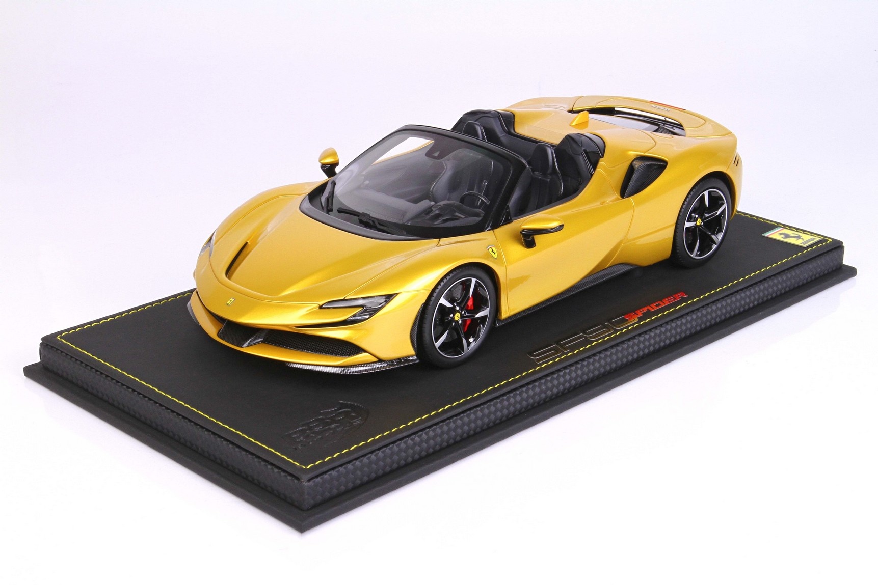 1:18 Ferrari SF90 Stradale Spider 'Giallo Montecarlo Metallic' BBR