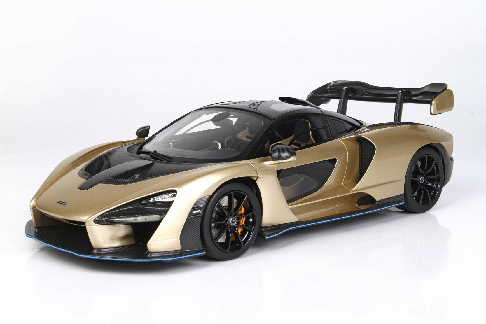 1:18 McLaren Senna Metallic Gold BBR