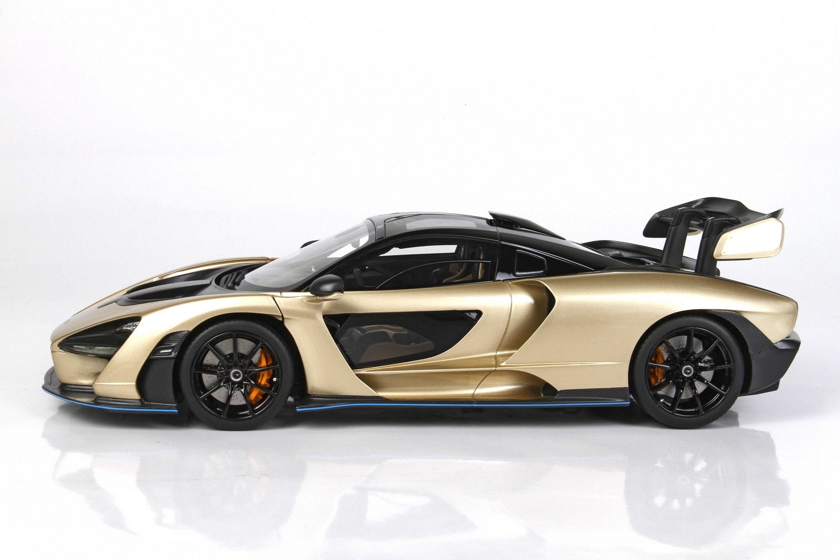 1:18 McLaren Senna Metallic Gold BBR