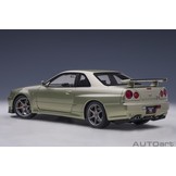 1:18 Nissan Skyline GT-R (R34) V-Spec II Nür Millenium Jade Autoart