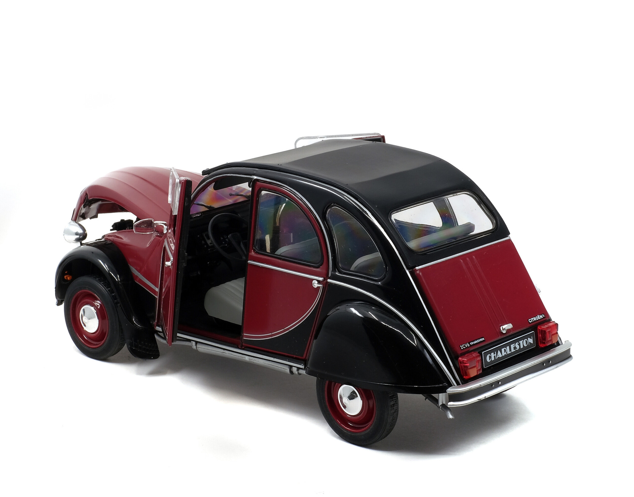 1:18 Citroën 2CV 'Charleston' 1982 Rood Solido