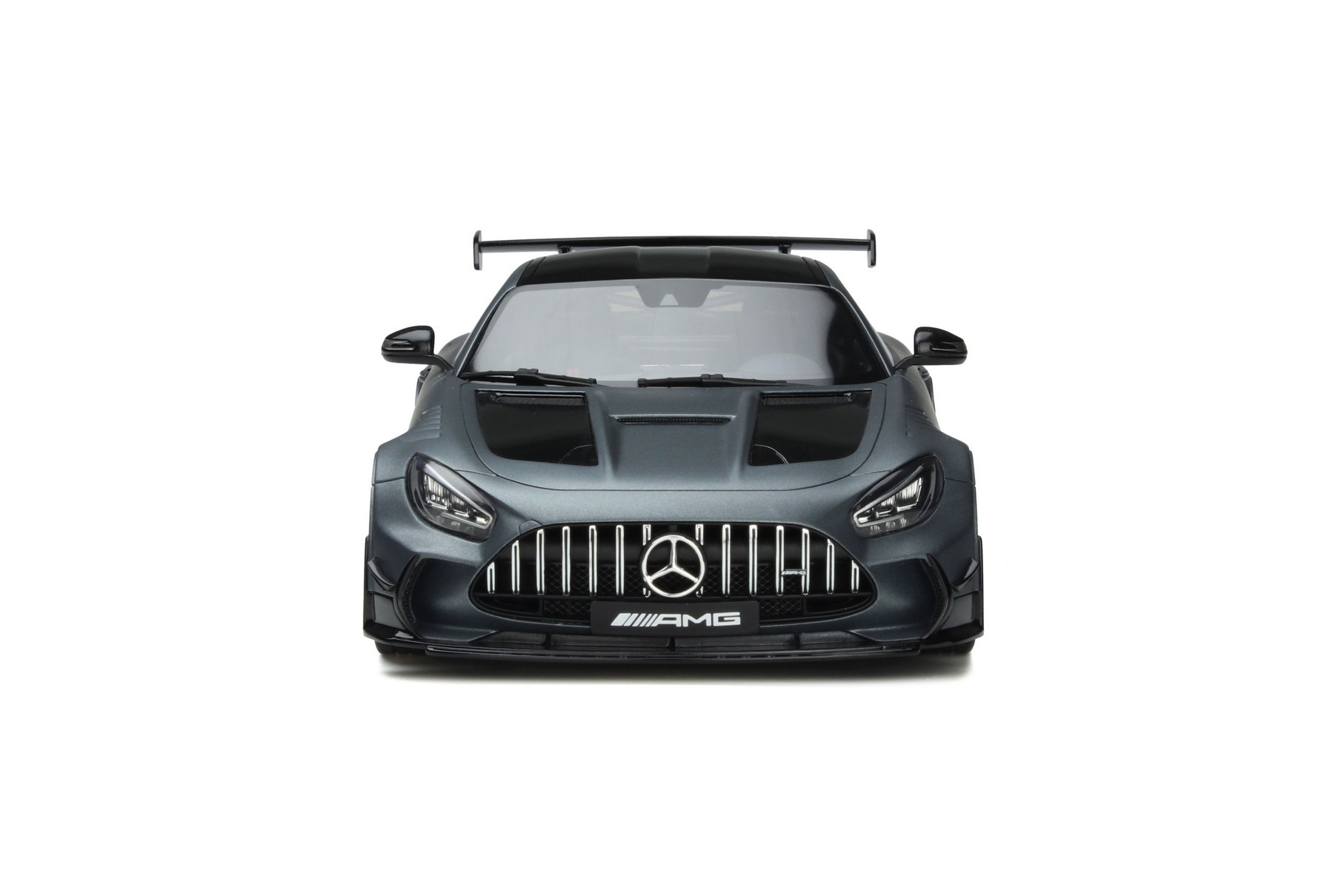 1:18 Mercedes-AMG GT Black Series 2021 Designo Magno Selenite grey GT Spirit