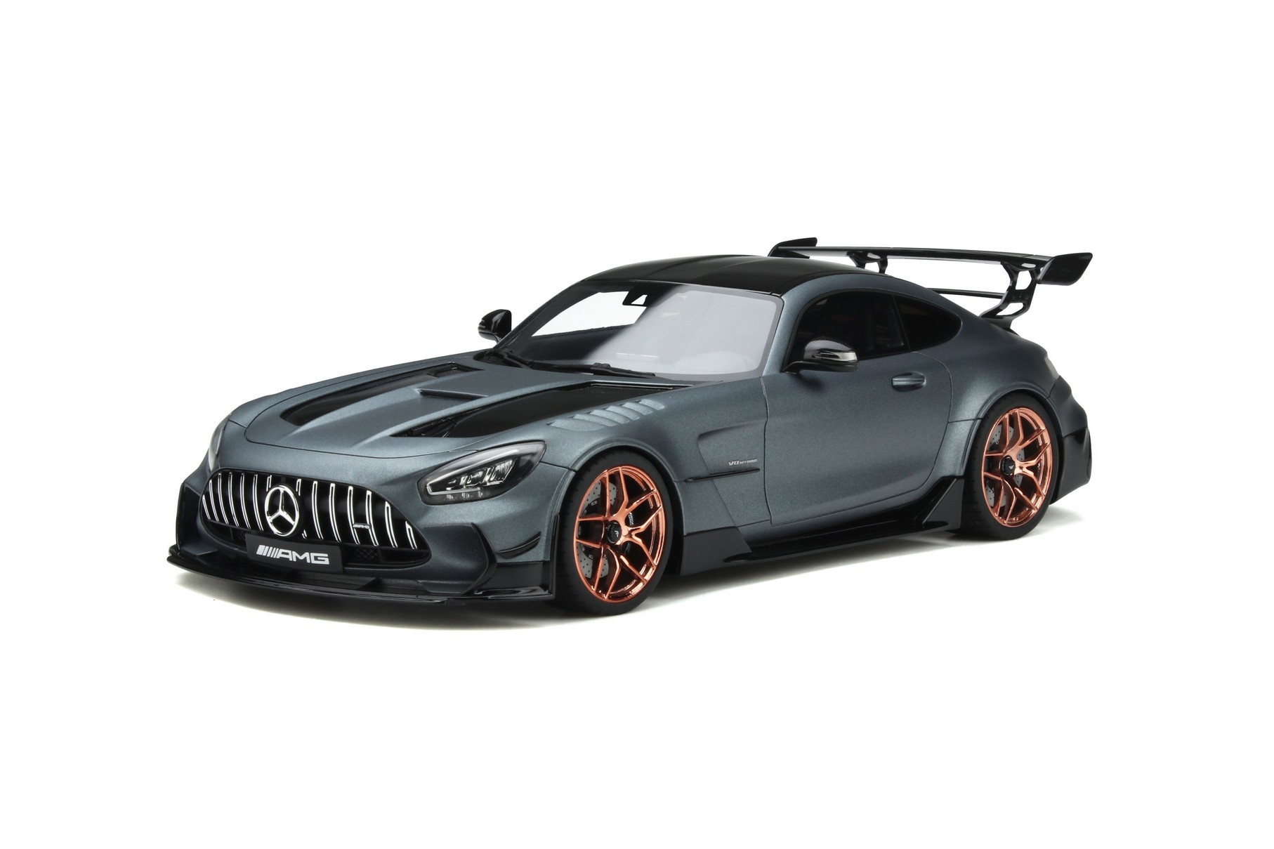 1:18 Mercedes-AMG GT Black Series 2021 Designo Magno Selenite grey GT Spirit