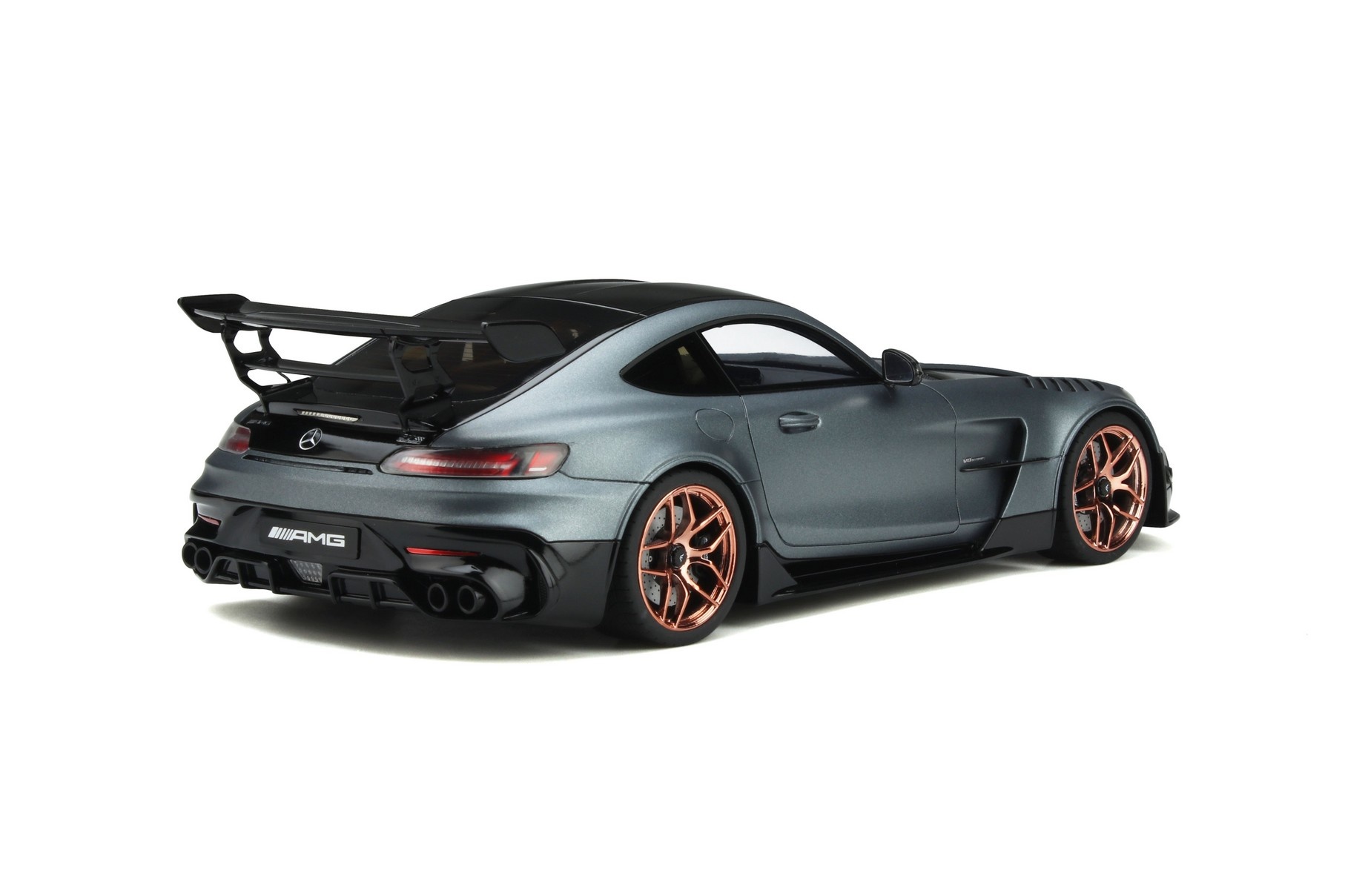 1:18 Mercedes-AMG GT Black Series 2021 Designo Magno Selenite grey GT Spirit