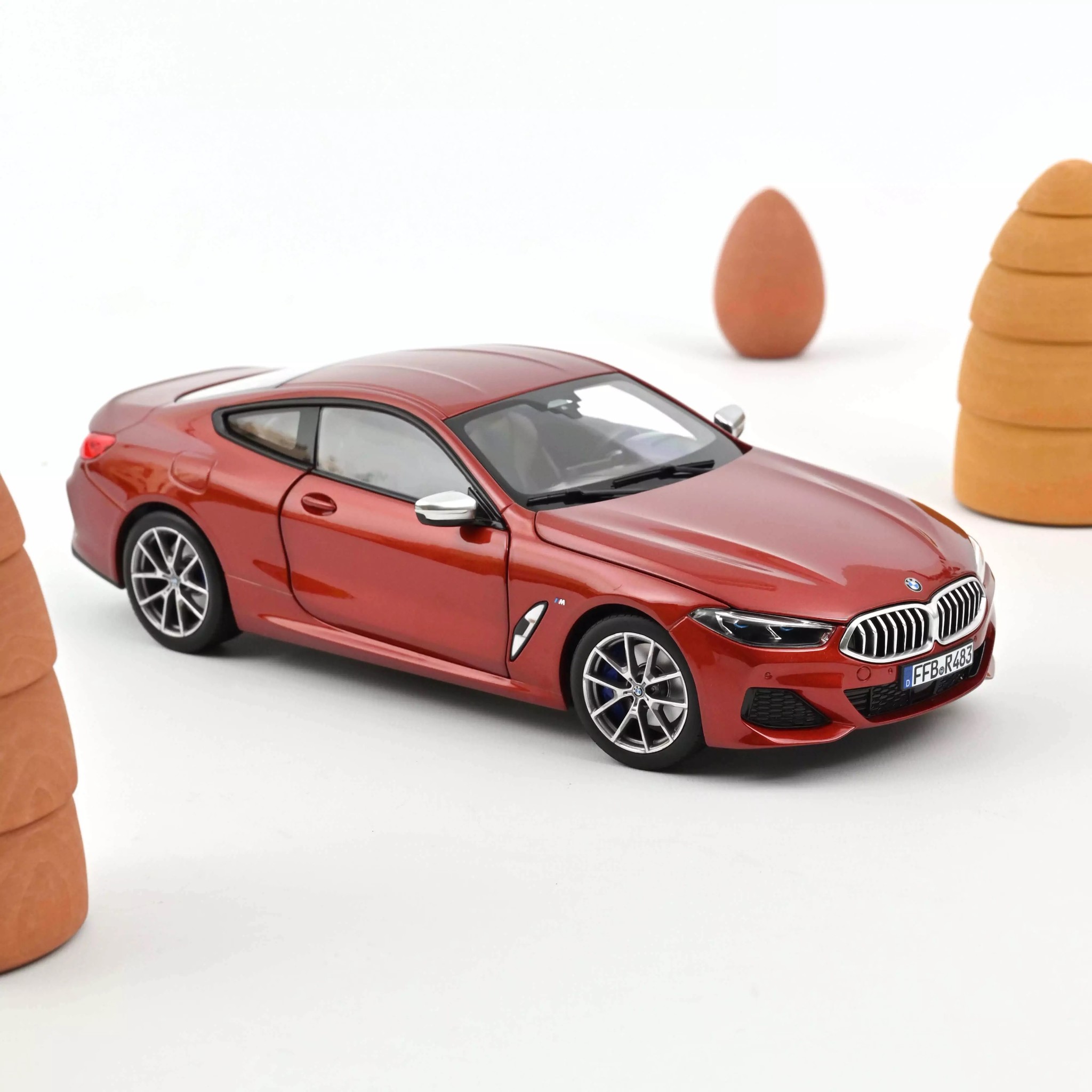 1:18 BMW 850i 2019 Orange Norev