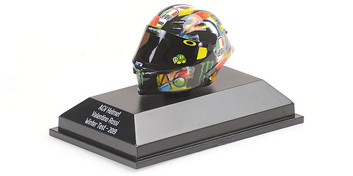 1:8 AGV Helmet Valentino Rossi 'MotoGP Wintertest 2019' Minichamps