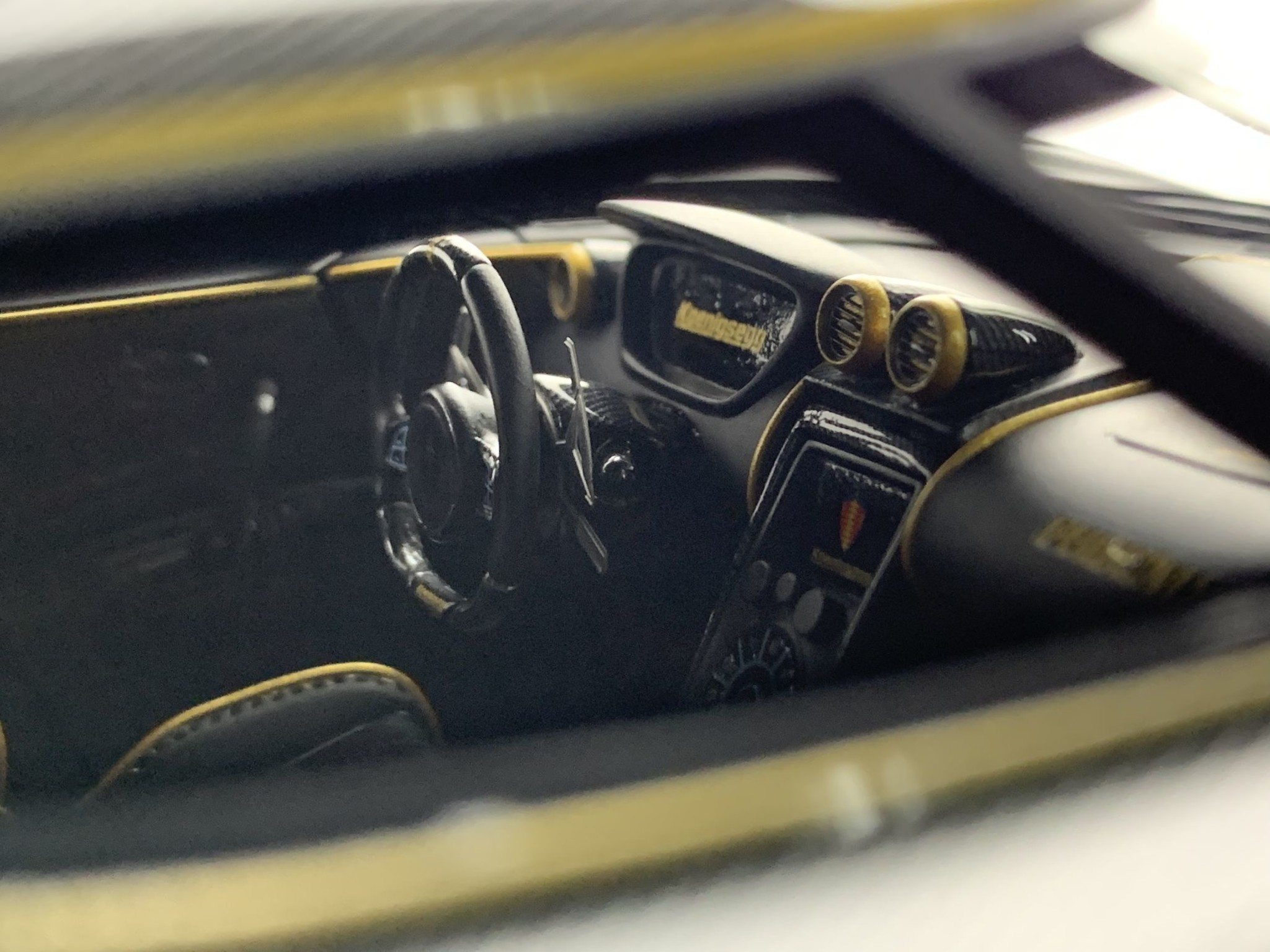 1:18 Koenigsegg Agera RS Phoenix Carbon FrontiArt