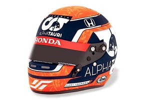 1:2 Helm Tsunoda