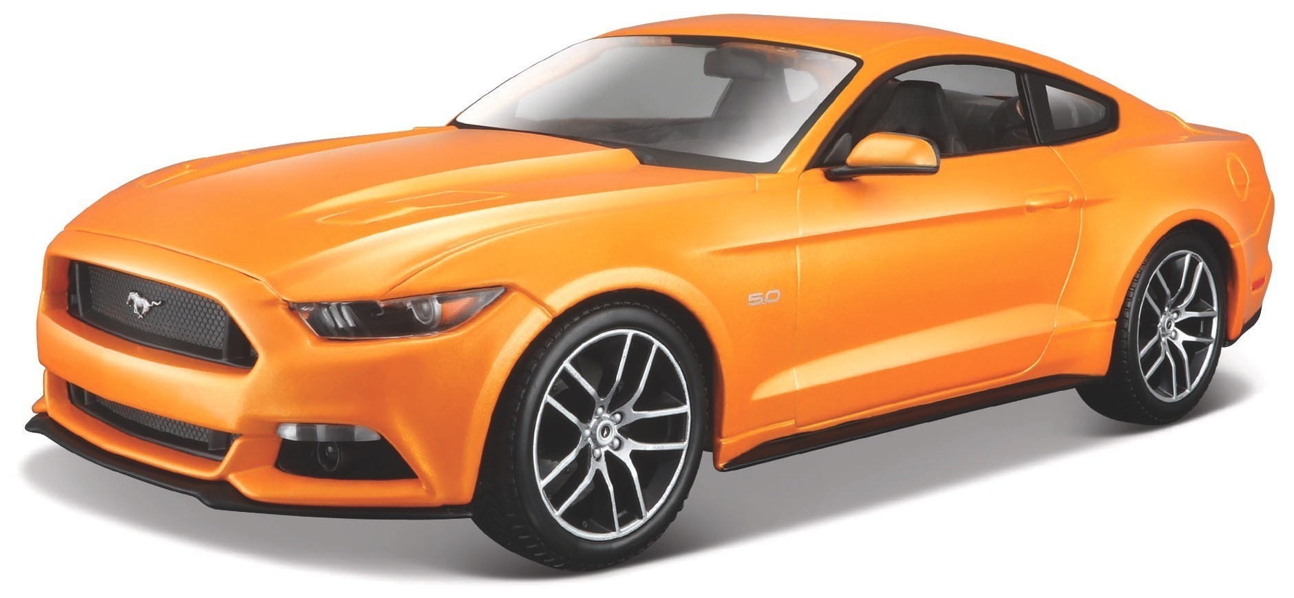 1:18 Ford Mustang GT 2015 Oranje Maisto