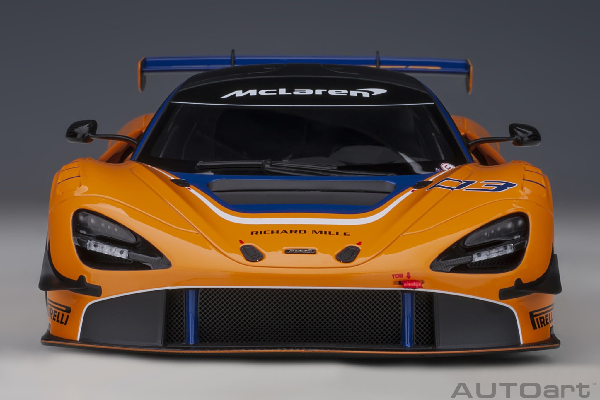 1:18 McLaren 720S GT3 Presentation - Orange Autoart